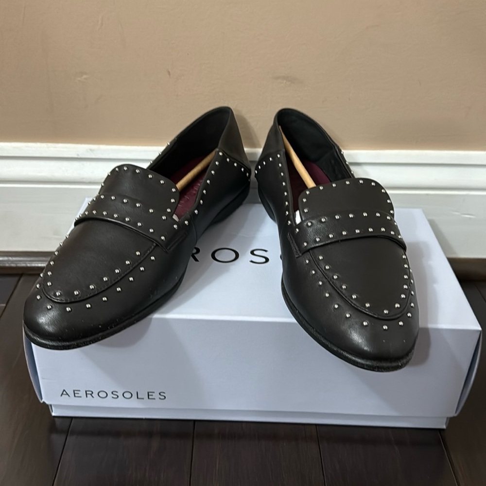 Aerosoles
Beatrix with metal studs
Black leather